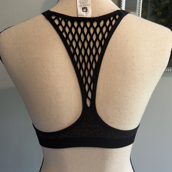 Fabletics Bundle EUC - Picture 6 of 14